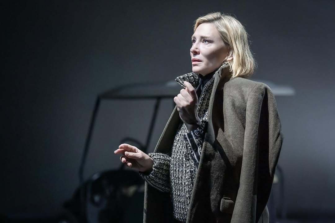 Irina Arkadina – Keita Blanšeta // Foto – Marc Brenner (Barbican Centre)